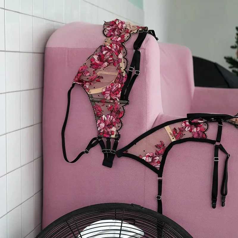 Clashing Sexy Embroidery Lingerie Womens Underwear Set Ladies Push up Bra with Underpants Suit for femaleXJ241205