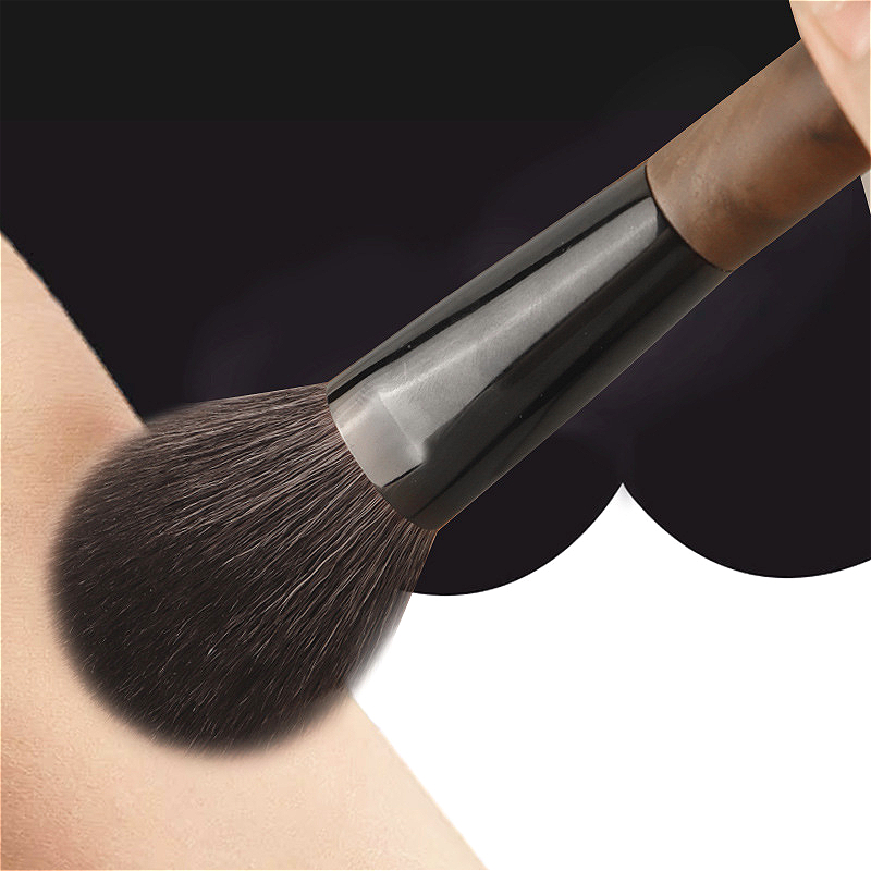 Pro Cheek Blush Brush Round Goat Hair Powder Makeup Brush with Walnut Wood Handle z2505274MCK