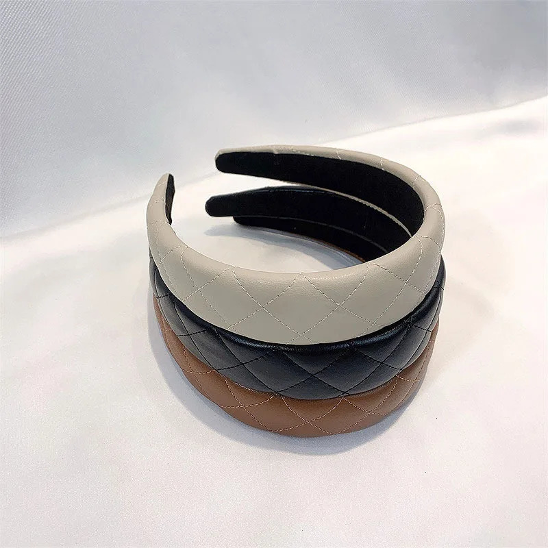 1 diamond shaped wide PU hair clip retro headband simple solid color hair accessory suitable for daily wear by girls and women 241205