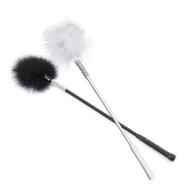 SM Sex Toys Couple Flirting Feather Teasing Stick with Diamond Handle Black and White Feather Skin Stimulating Tool