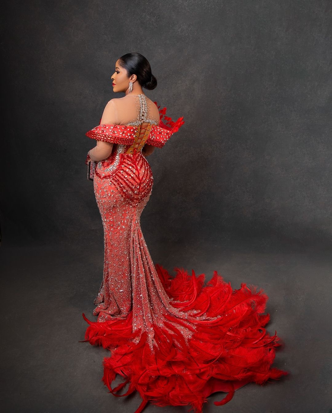Red Mermaid Prom Dresses 2025 Rhinestones Feather Sequined Luxurious Evening Formal Party Second Birthday Engagement Gowns Plus Size Dress For Special