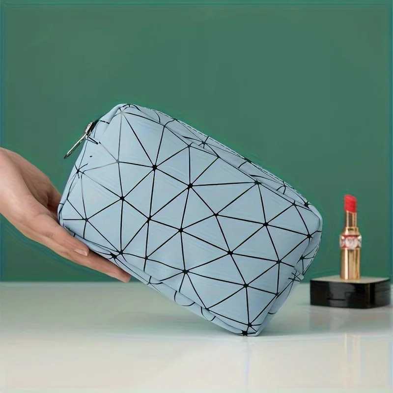 Simple Portable Makeup Storage Bag Lightweight Multifunctial Geometric Pattern Bag Travel Toiletry Pouch Coin Purse CosmeticXJ241206