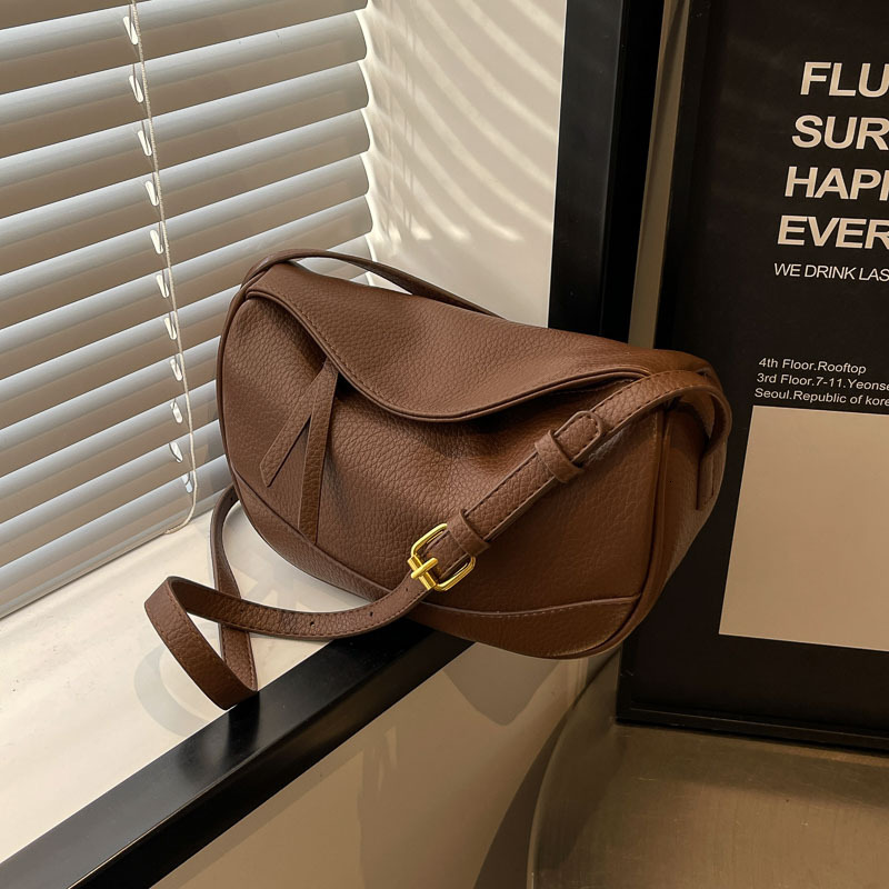 Bag For Women 2024 Autumn And Winter New Crossbody Casual Small Sports Shoulder Bag, Class Commuting Dumpling Bag