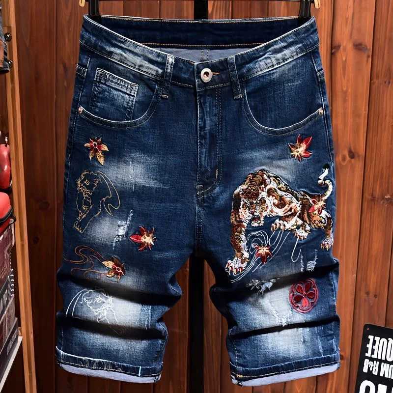 Summer 2024 New Fashion Trend Embroidered Cotton Jeans Mens Casual Loose Comfortable Straight Leg High Quality Denim ShortsXJ241206