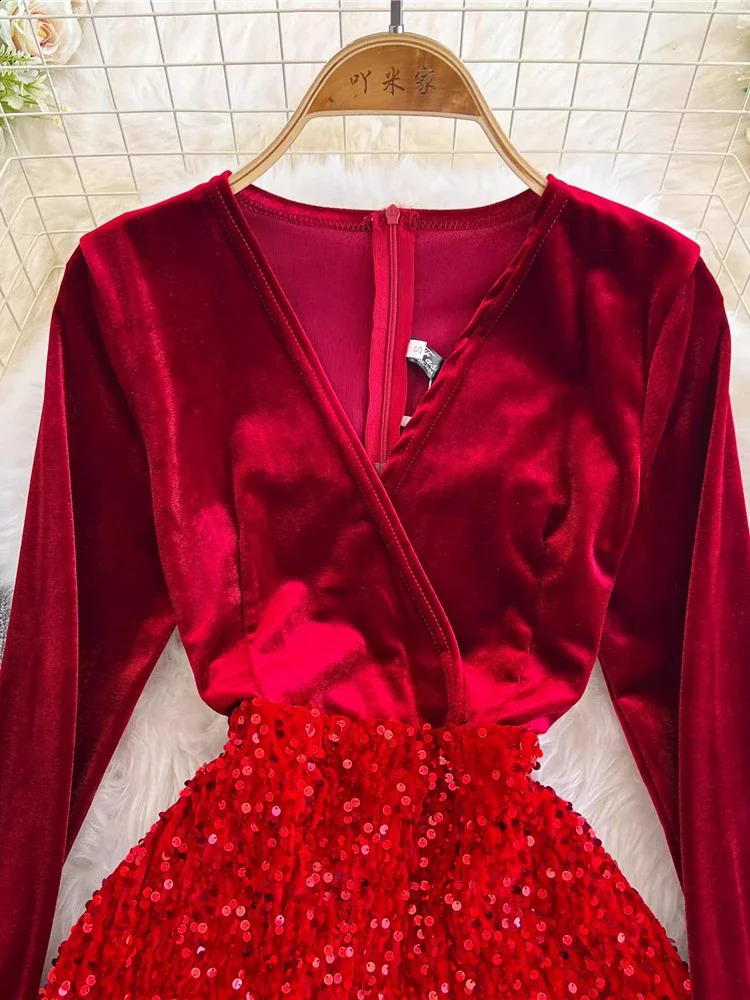 Autumn womens black/red sequined velvet party Midi dress retro V-neck long sleeved slim Vestidos elegant fashion robe 241206