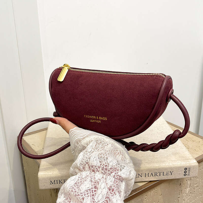 Niche leopard print for women 2025 new matte crossbody fashion bag