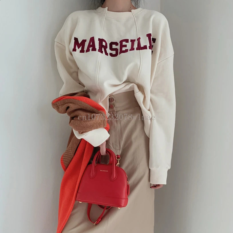 Korean Fashion Letter Print Hoodies Oversized Chic Women Round Neck Hoodie Casual Y2K High Street Winter Autumn Female Pullover 241203