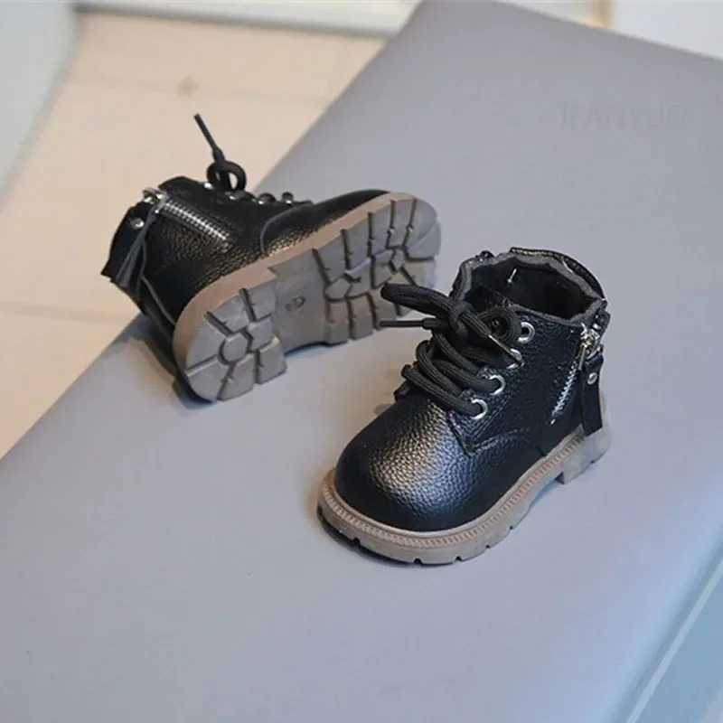 Winter Warm Non Slip Children Walking Shoes Kindergarten Students Thick Plush Korean Boots Boys Girls Fashion Leather Snow BootsXJ241206