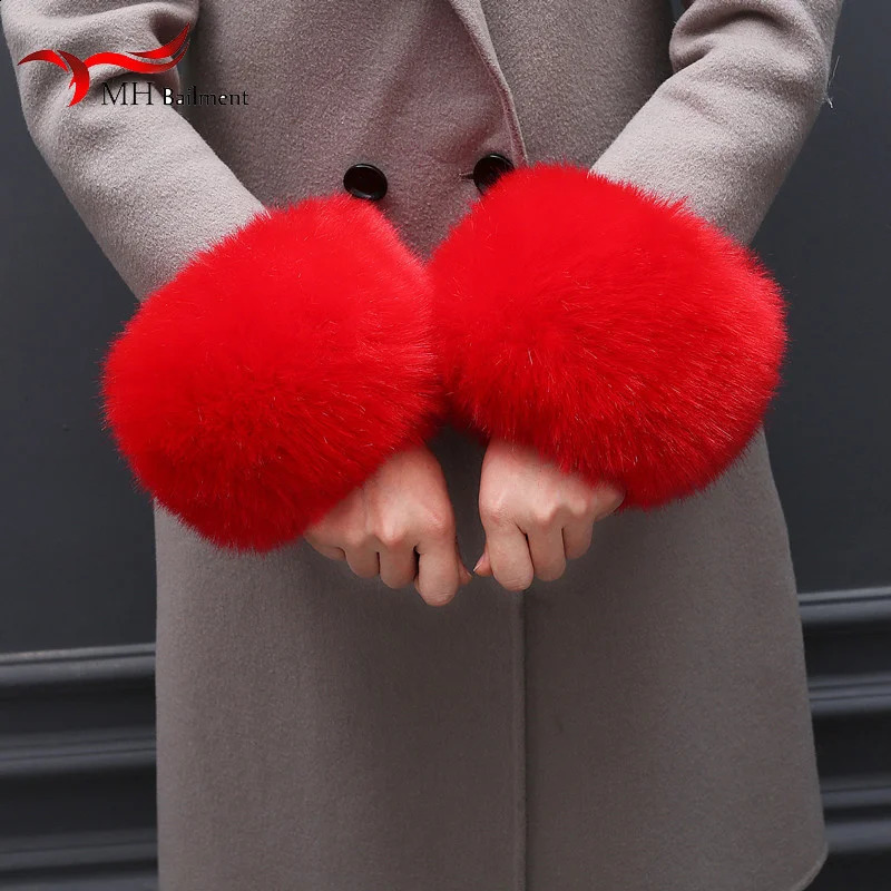 2024 Winter Fashion Black Fox Fur Cuffs Womens Fox Fur Cuffs Womens Bracelets Wristbands Warm Arms M1 241206
