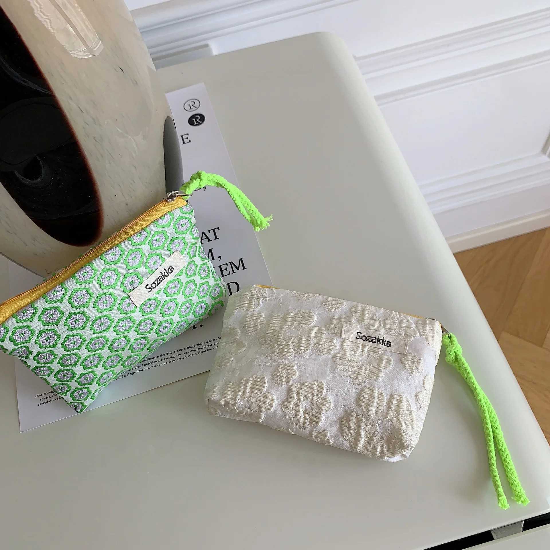 Kaii Floral Travel Coin Purse Lipstick Cosmetic Small Storage Bag Cute Women Makeup Handbags Wallet Organizer Pouch Card BagsXJ241206