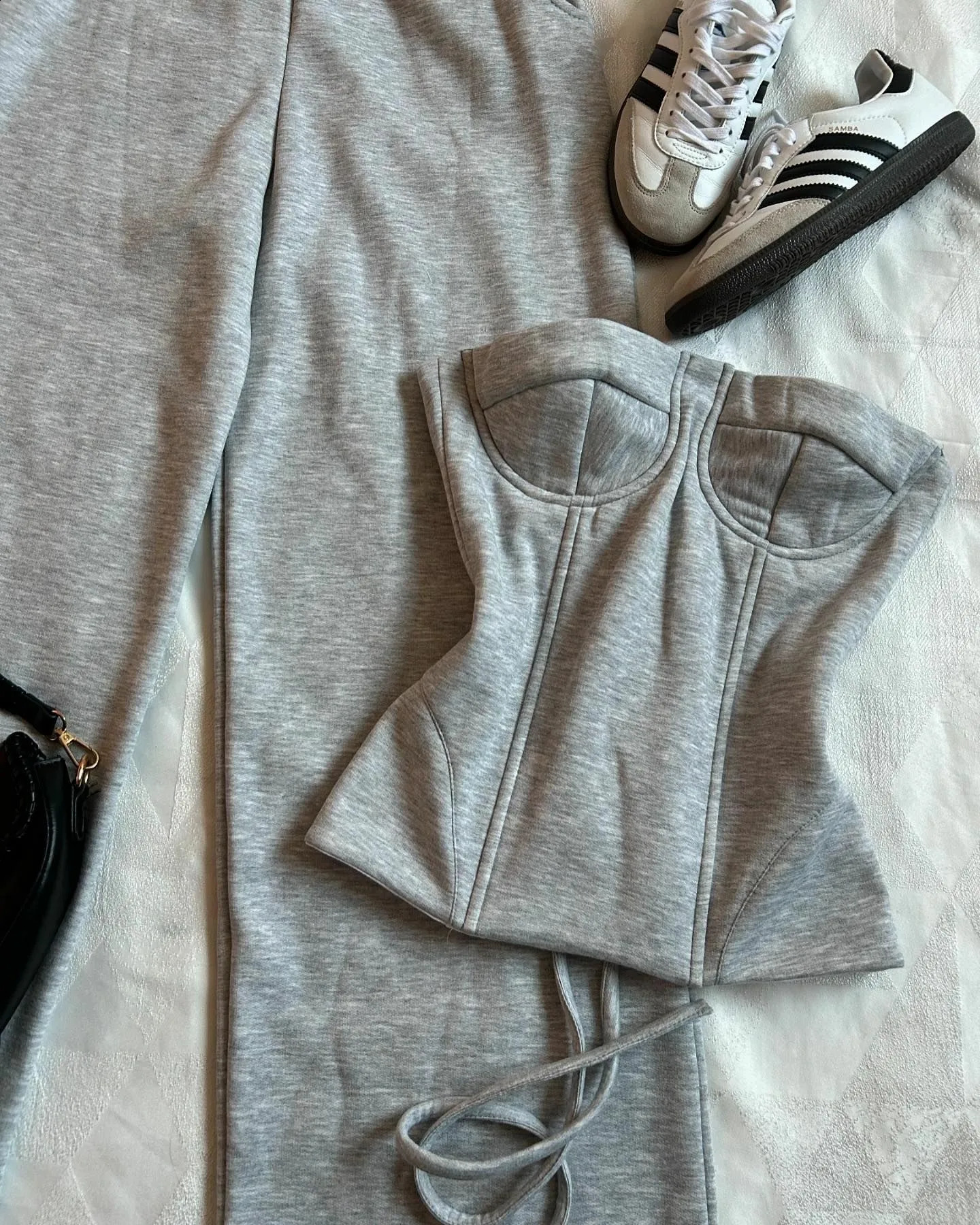 Y2K Light Gray Pants Suit Womens Harajuku Sexy Slim Tube Tops Goth High Waisted Sweatpants Girl Autumn Winter Two Piece Sets 241204