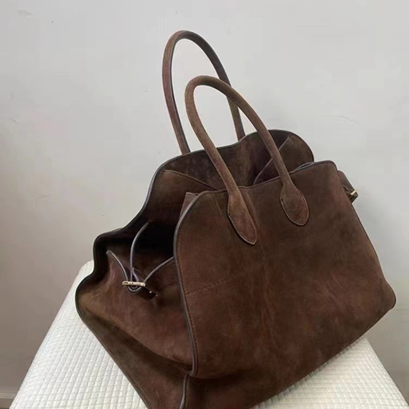 Tote Bag Women's 2025 New Autumn And Winter High-End Niche Design Large-Capacity Retro Commuter Handbag