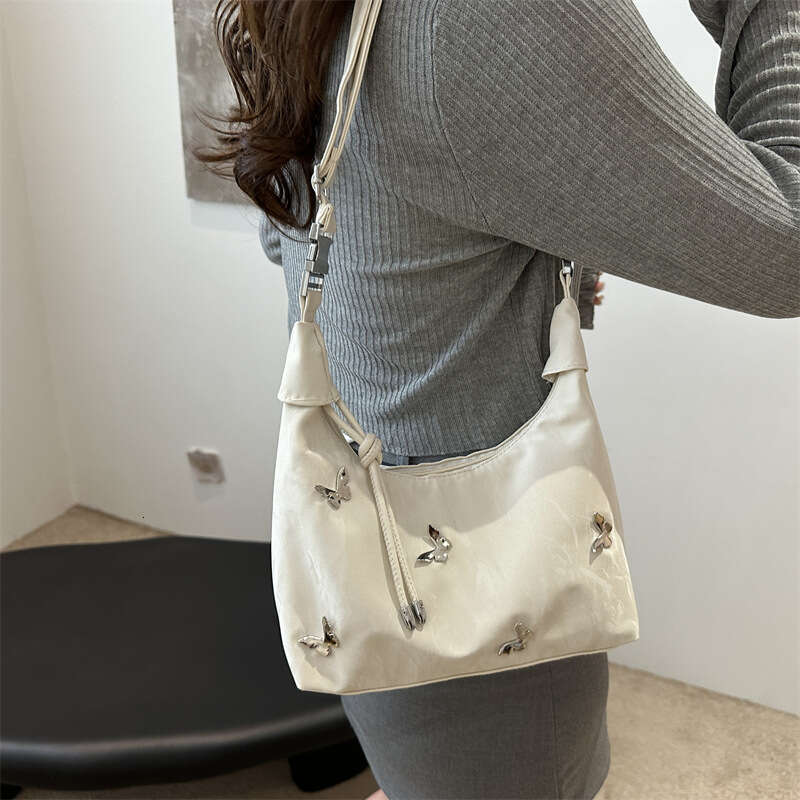 Summer New Butterfly Small Women's And Stylish Handbag, Versatile Texture, Commuting Personality, Crossbody Bag, Fashionable Quality, Classic B3