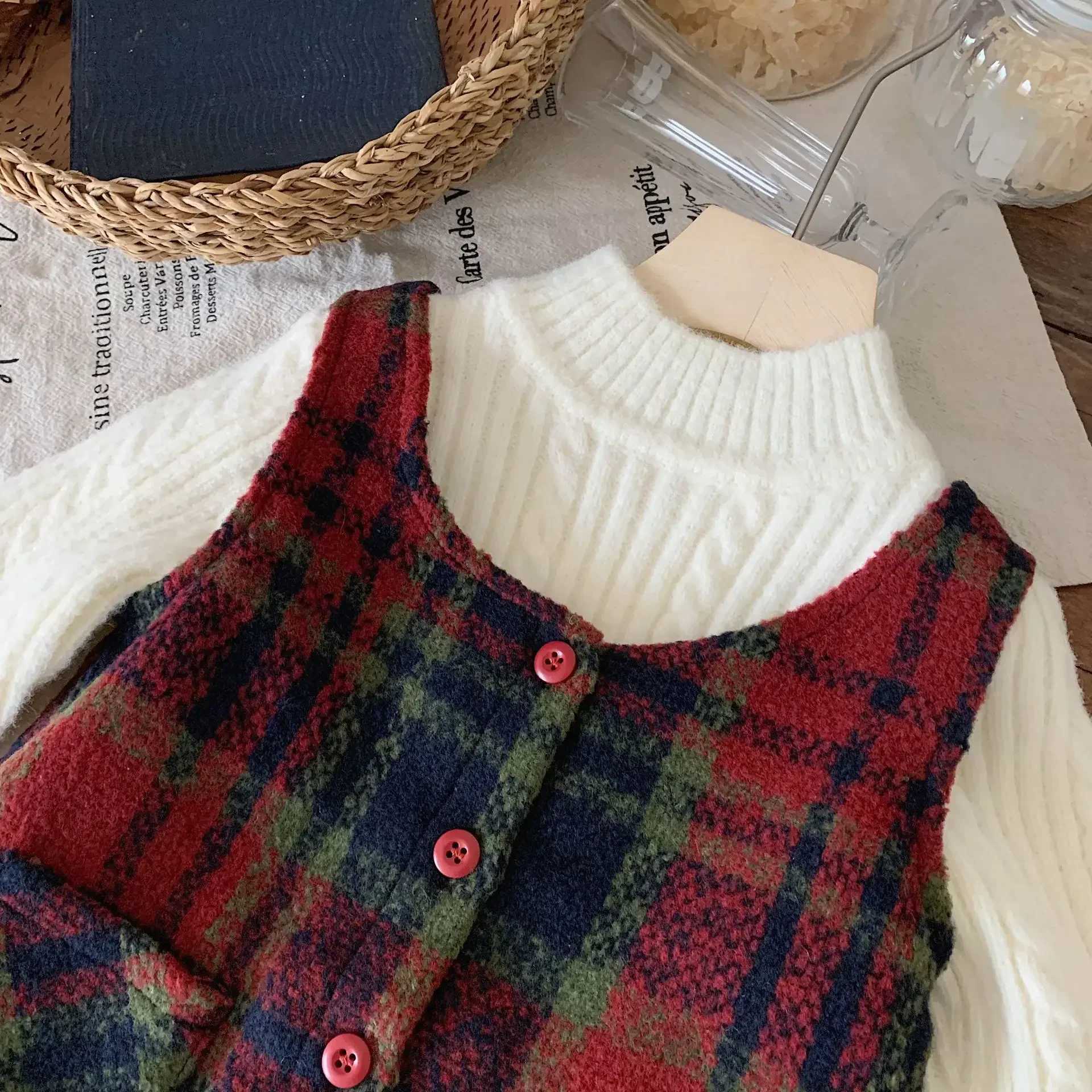 Baby Girl Skirt Clothes Children 2024 New Fall Winter Red Dress Simple Casual Sle All-match Fashion Kids Clothes SkirtXJ241206