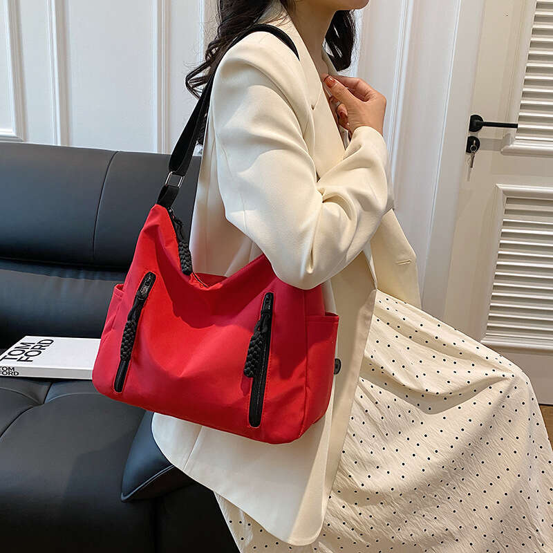 Trendy Brand High Appearance And Large Capacity Shoulder Fashionable Leisure Commuting Tote Korean Version Crossbody Bag, Women's Bag B3