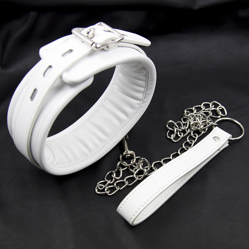 SM adult sex toys with white leather, PU edging, sponge neck cover, chain traction, adult pet products, toys