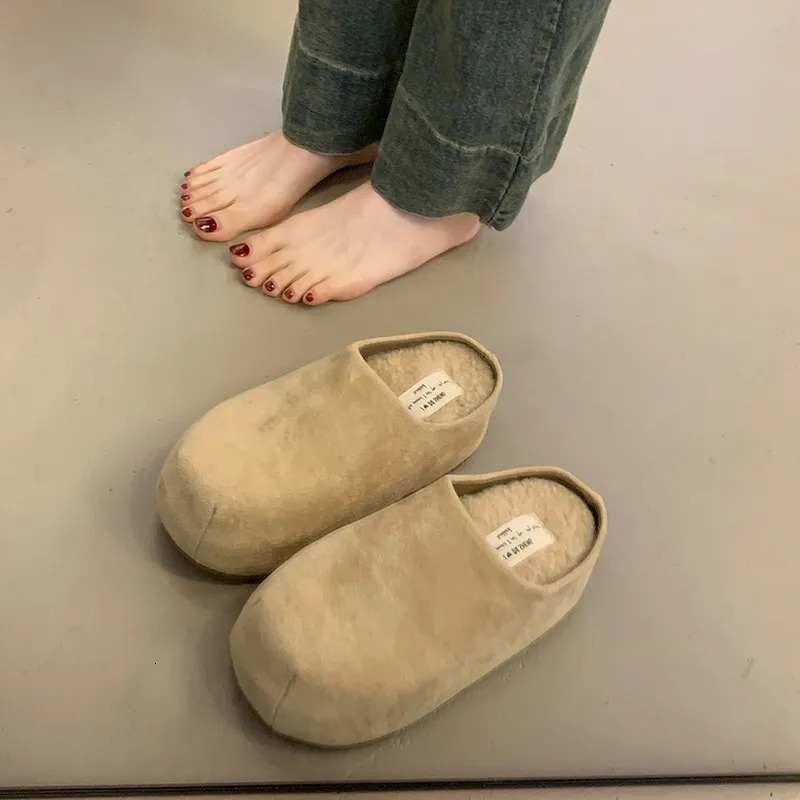 2024 Hot Sale Ladies Shoes Closed Outdoor Casual Slippers Women Round Toe Solid Flat With Women's Sandals