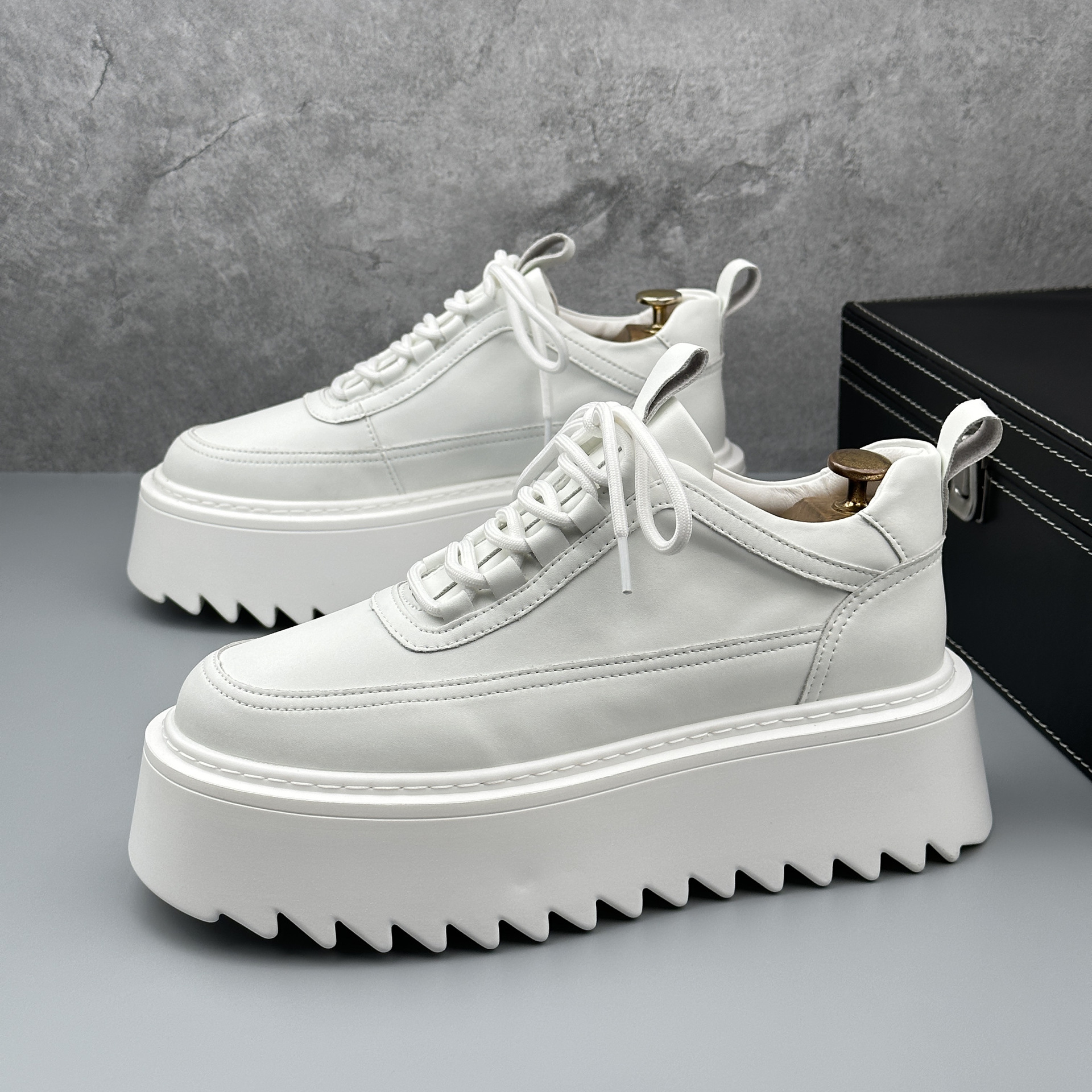 Thick-soled small white shoes men 2024 autumn new niche increase shoes fashion all the trend of casual platform board shoes