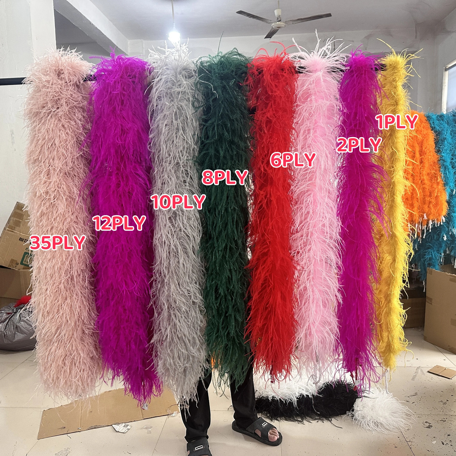 2 meters/batch of red ostrich feathers Boa 6 10 15 20 30 ply thick ostrich Boa fluffy feathers decoration for clothing wedding dresses Pluma Shawl 241 - view 7