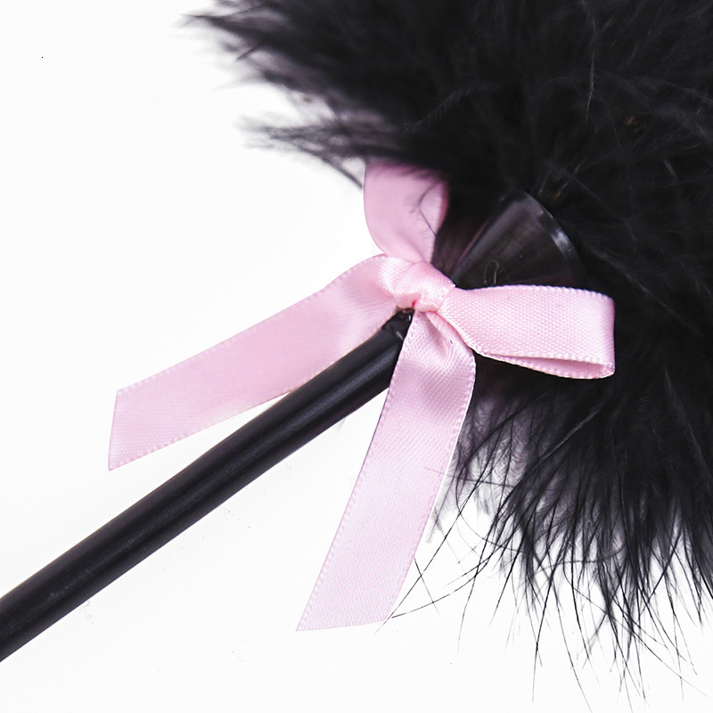 Factory Wholesale SM Sex Toys Teasing Toys Black Feather Beats Butt Hand Beats Pink Bow