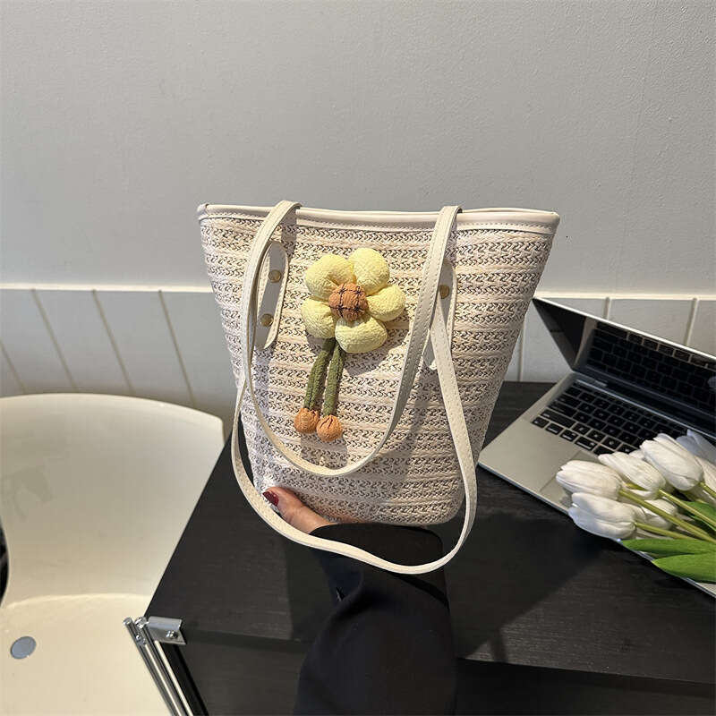 Summer New Minimalist Western-Style Women's Trend Shoulder Niche Casual Tote Bag, Handbag Fashion Quality Classic B2