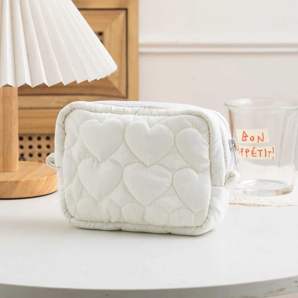 Women Cosmetic Bag Candy Color Cute Storage Bag Mini Portable Cott Filled Quilted Love Hand held Makeup Storage Bags LadiesXJ241206