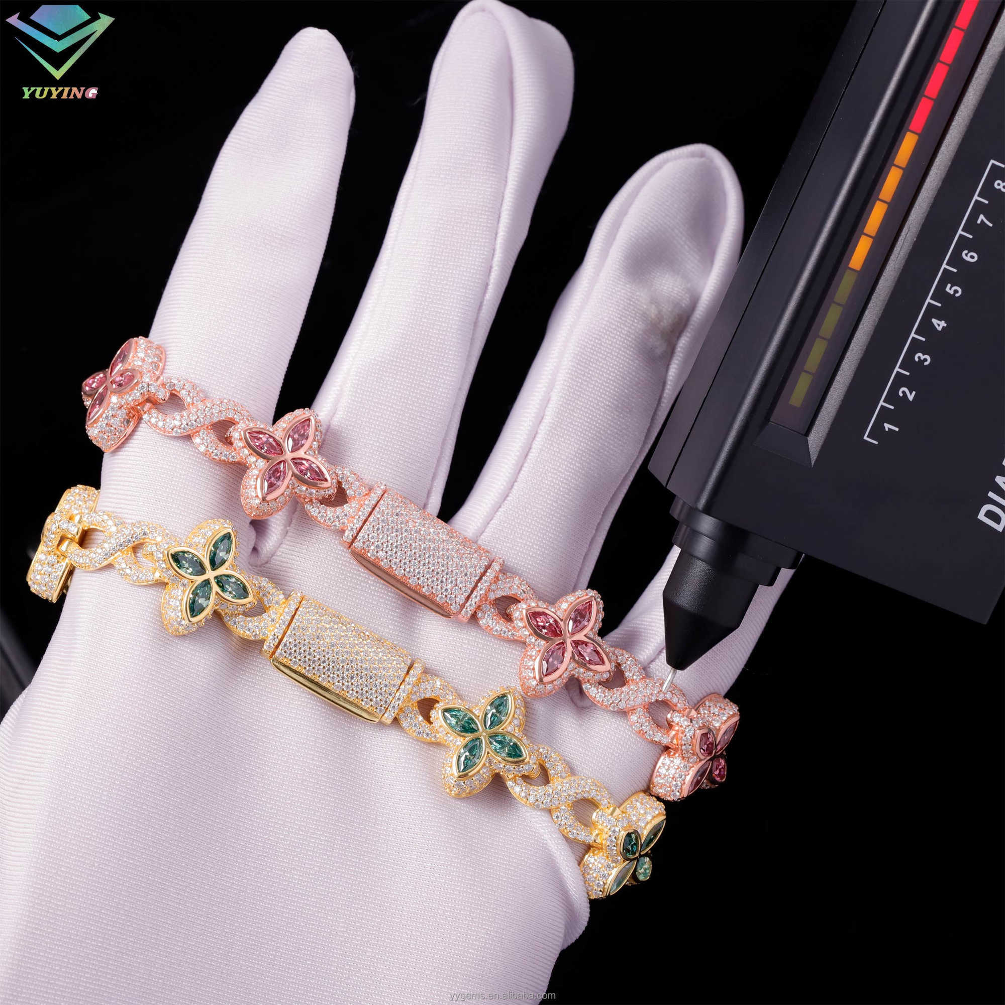 Yu Ying Lucky Clover Moissanite Diamond 925 Sterling Silver Gold Plated Clover Bracelet with GRA Certificate