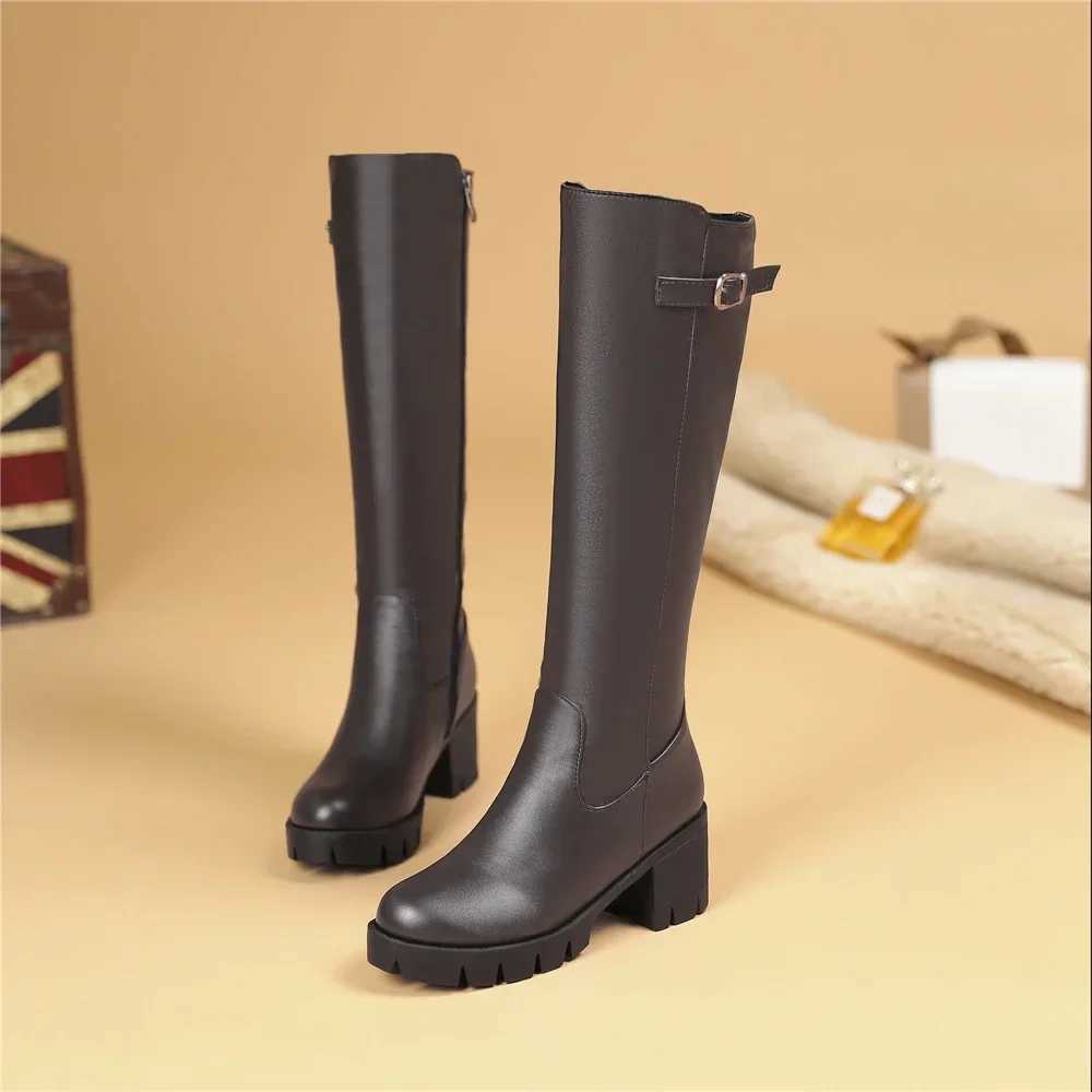 High Quality Leisure Warm Platform Snow Boots Buckle Warm Knee High Boots Warm Fur Winter Cycling Boots Fem Black Brown Shoes Large Size 45 T241206