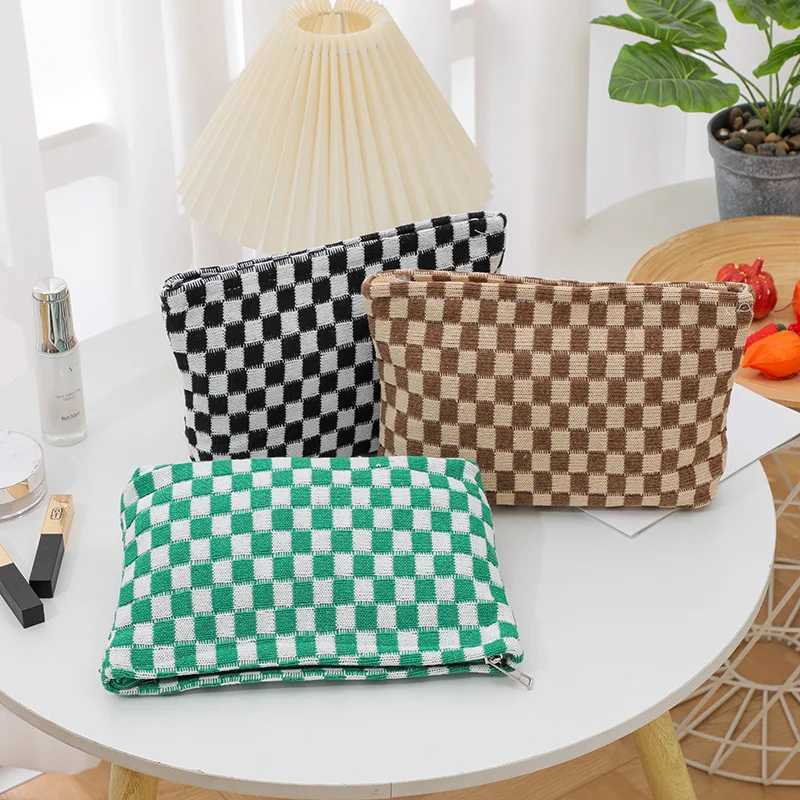 Makeup Bag Checkered Cosmetic Bag Travel Toiletry Bag Organizer Cute Makeup Brushes Ahetic Accessories Storage Bag for WomenXJ241206