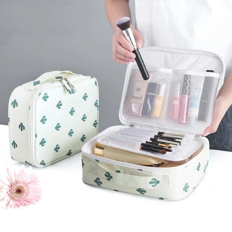 Outdoor Girls Make up Organizer Cases Women Cosmetic Bag Waterproof Female Storage Makeup CasesXJ241206
