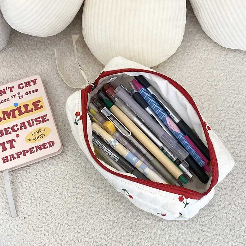 Quilted Cott Ladies Travel Storage Bag Cherry Womens Cosmetic Bags Cute Design Girls Pencil Case Makeup Bag HandbagsXJ241206