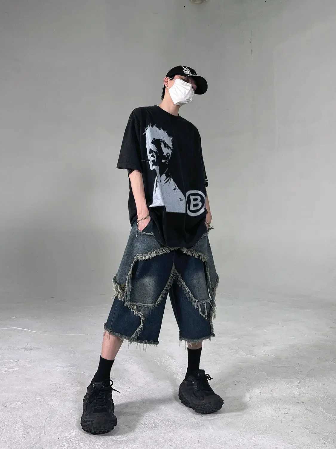 New High Street Retro Star Patch Tassel Men Denim Shorts Loose and Casual Hip Hop Street Couple Pants Sports sweatpantsXJ241206
