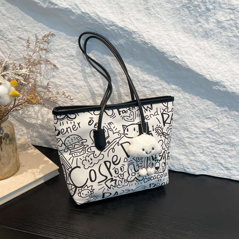 Small Niche Design Graffiti Hand-Held Tote For Women's Autumn And Winter New Casual Shoulder Bag, Large Capacity Armpit Bag