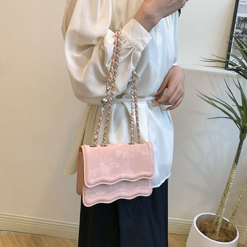 Wholesale Popular Versatile High-End Small Square Bag For Women's Spring New Fashion Chain Single Shoulder Crossbody Bag, Fashionable Quality Cla