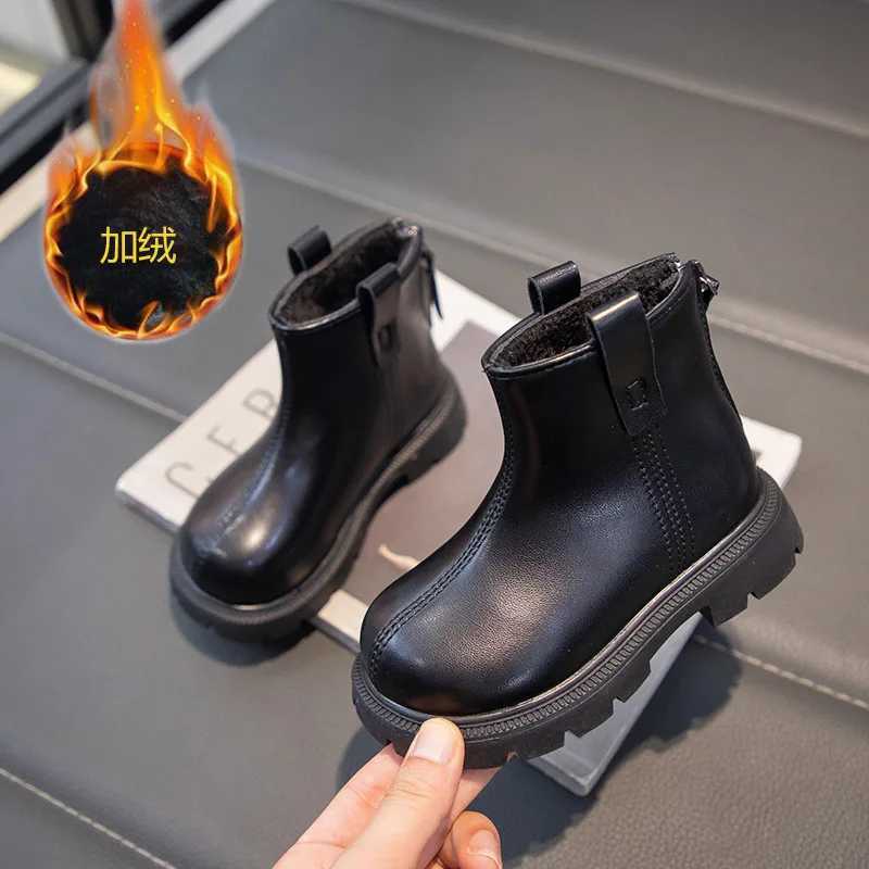 New Snow Boots Shoes for Childrens Warm Waterproof Girls Snow Boots Boys Thicken Plush Winter TPR Sole Boots for ChildrenXJ241206