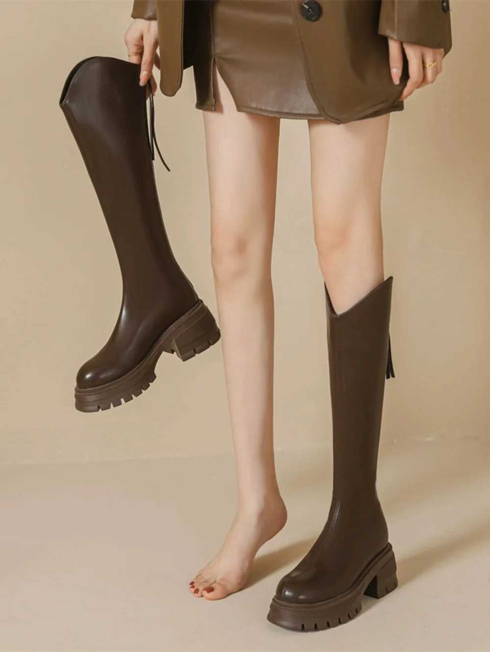 High Quality Warm brown knight boots V-cut Lg boots thick legs executive thick Bott warm shoes T241206