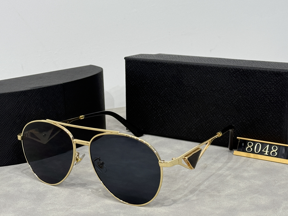 Luxury Sunglasses Designer Mens and Womens Pilot Glasses Sunglasses Frame Lens with Box Fashion Metal Frame UV400 Resistant Sunglasses