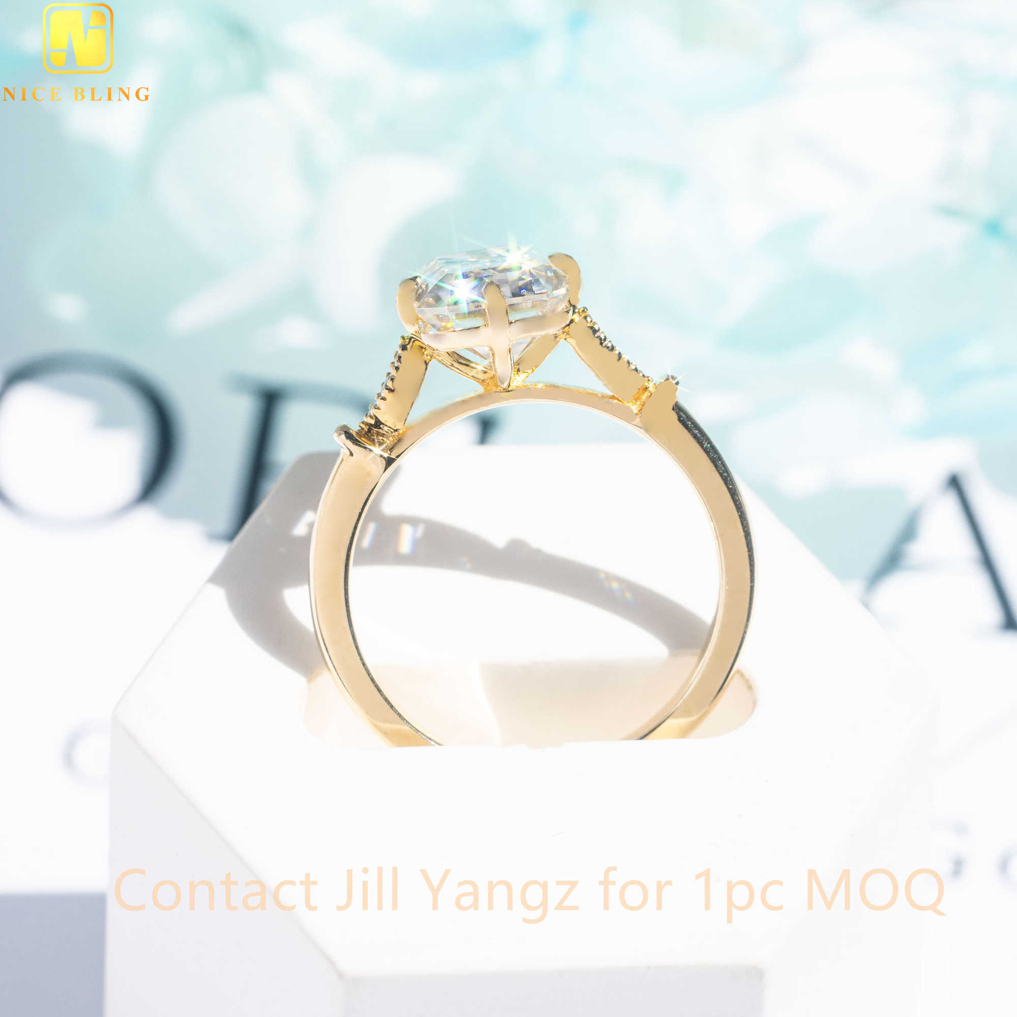 China High Quality Jewelry Wholesale 925 Silver VVS Moissanite Diamond Emerald Cut Engagement Ring Infinity Ring for Women