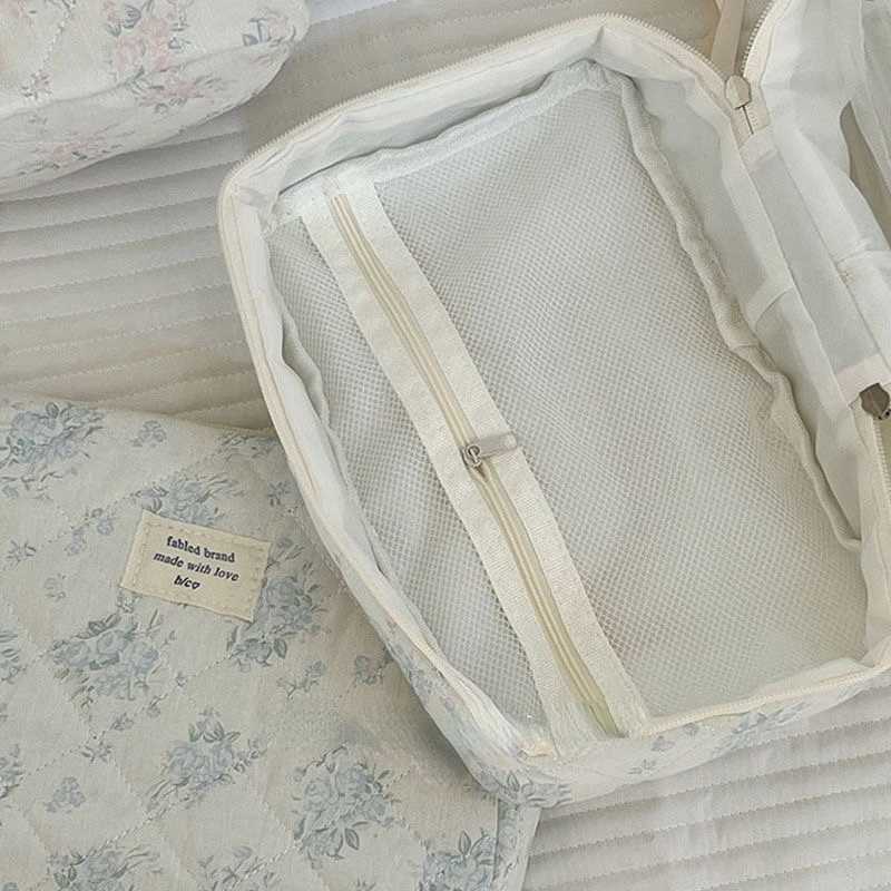 Vintage Flower Women Makeup Bag Portable Ladies Cosmetic Travel Storage Bags Handbags Large Capacity Quilted Cott Tote PouchXJ241206