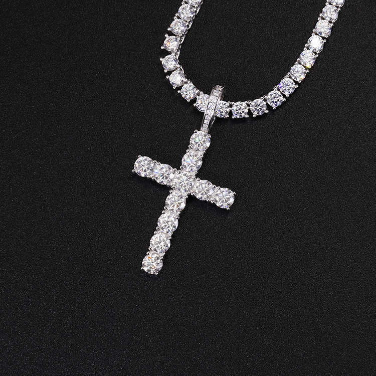 Yu Ying RTS Moissanite Cross Pendant Jewelry 2mm-5mm 925 Silver Hip Hop Pendant For Men Women VVS Moissanite Cross Pendant