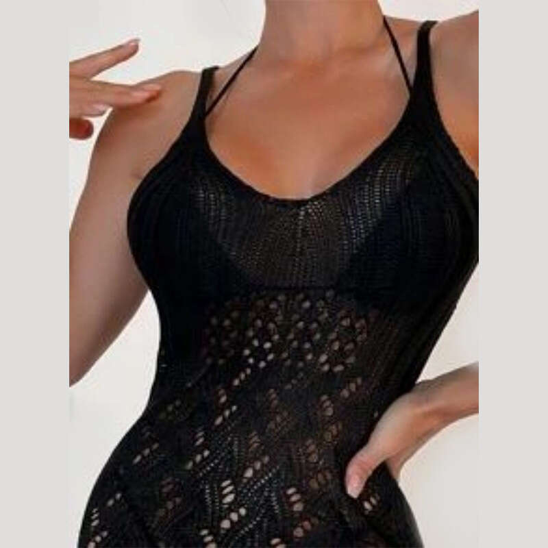 European American women's short suspender sexy hot and spicy hollow U-shaped collar dress knitted beach skirt 2024 temperament versatile new tren