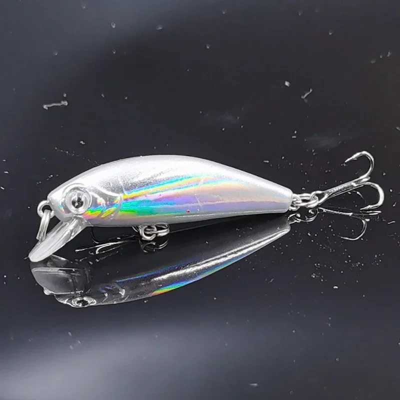 1pcs 5.5cm 6.5g Silver Plating Model Fishing Lure Hard Bait 6 Color Wobbr Profional Depth Accories Crank QualityXJ241128