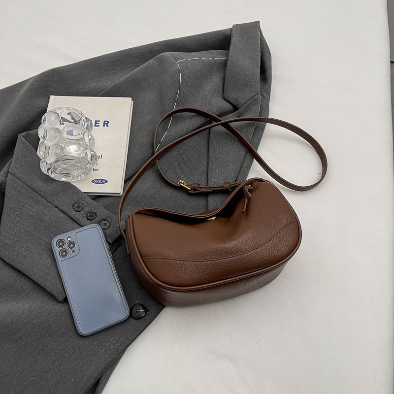 Bag For Women 2024 Autumn And Winter New Crossbody Casual Small Sports Shoulder Bag, Class Commuting Dumpling Bag