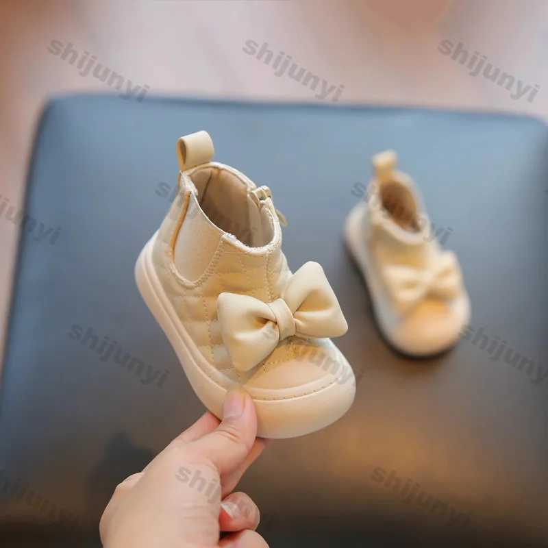 Baby Boots Autumn Winter Infant Warm Cotton Shoes Princess First Walkers Toddler Boys Girls Sweet Soft Soles Non-slip Ankle BootXJ241206