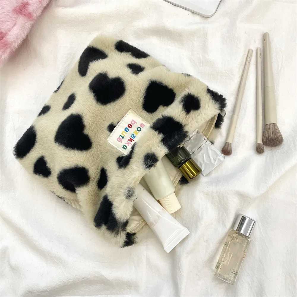 Winter Plush Cute Travel Cosmetic Lipstick Brush Storage Bag Toiletry Kit Women Gift Makeup Handbags Organizer Pouch Cluh BagsXJ241206