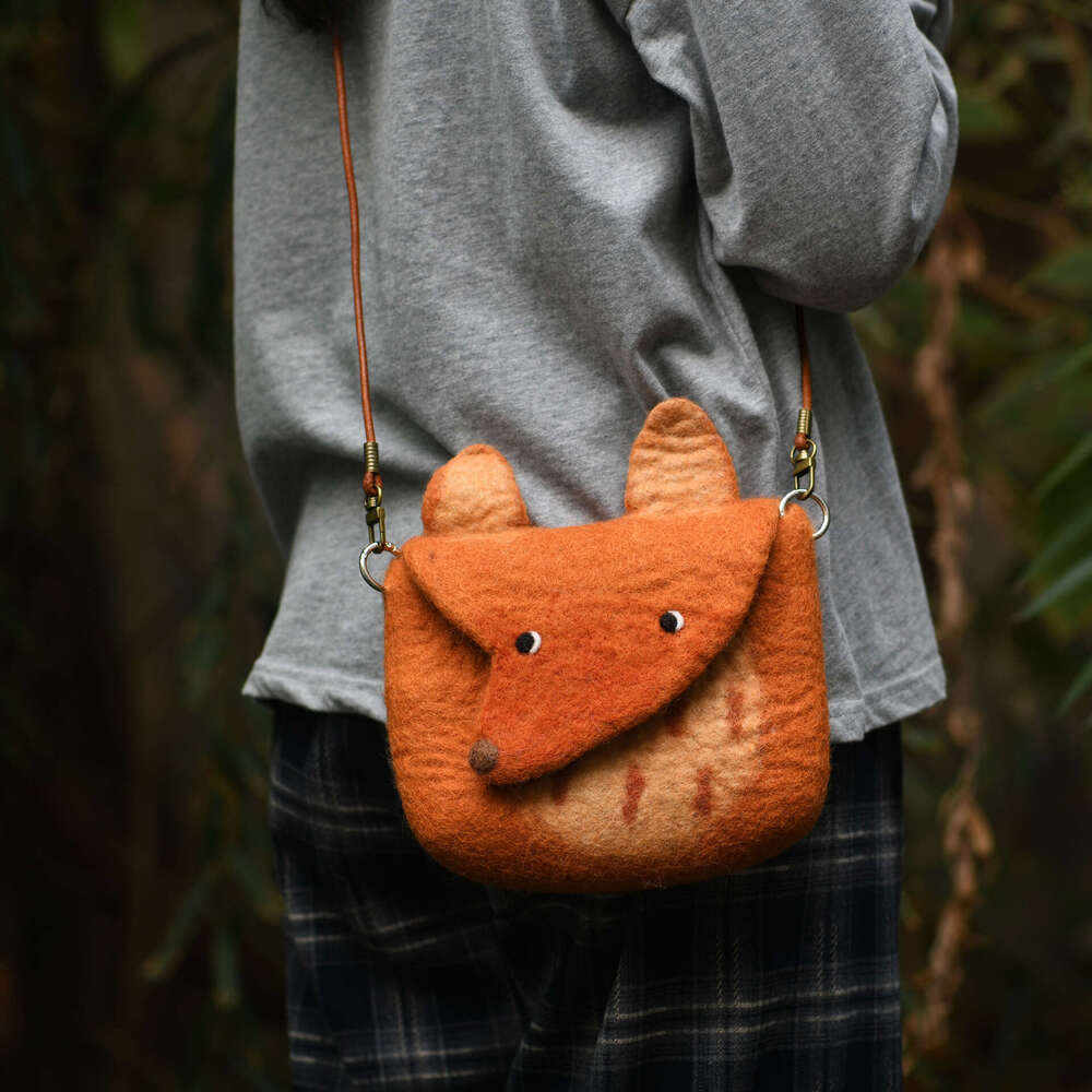 Handmade wool felt, cute fox, elephant, hippopotamus, squirrel, animal carrying shoulder bag, versatile flip cover