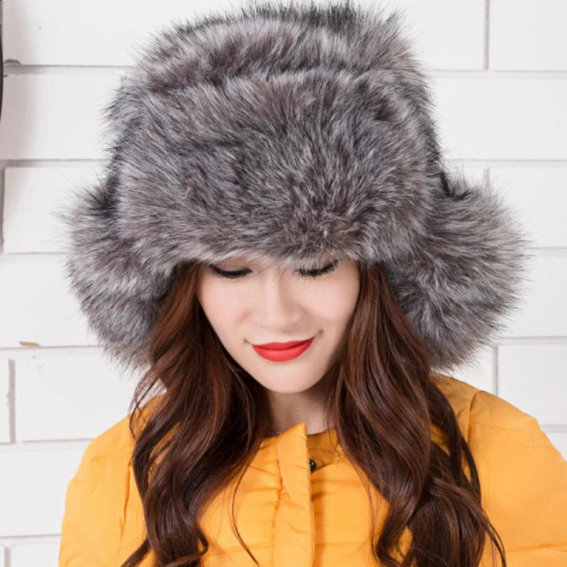 MZ250 thick warm winter bomber hat suitable for women high quality Russian Usanka hat womens faux fur hat womens ear mask trap hat 241206