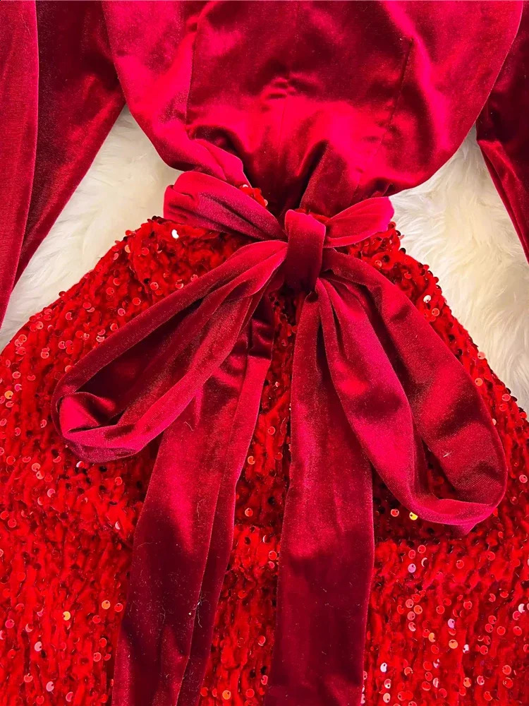 Autumn womens black/red sequined velvet party Midi dress retro V-neck long sleeved slim Vestidos elegant fashion robe 241206