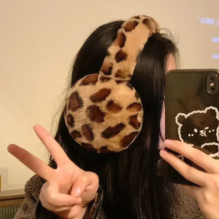 Leopard earmuffs plush earmuffs for winter warmth foldable earplugs for cold protection female earmuffs with circulation antifreeze accessories 241205