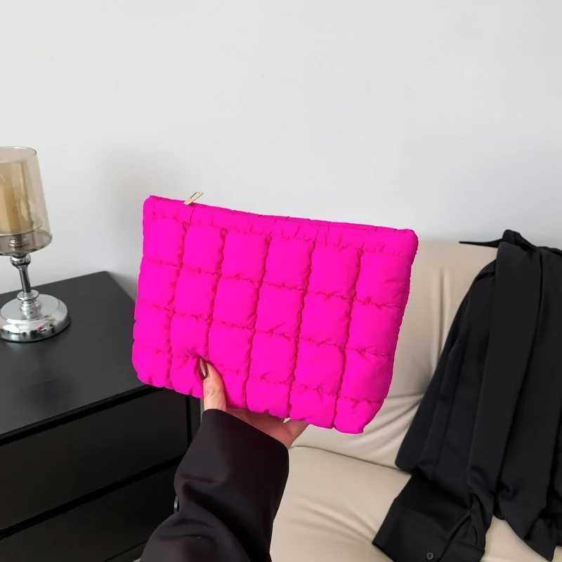 Women Cosmetic Quilted Bag Square Portable Makeup Storage Cluh Bags Simple Girl Lipstick Toiletry Organizer Small HandbagXJ241206